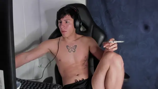 Snapshot of krizia7 chatting on 03-21-25, 05:00 krizia7 online show from 03-21-25, 05:00