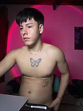 Snapshot of krizia7 chatting on 03-25-26, 04:29 krizia7 online show from 03-25-26, 04:29