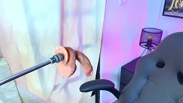 Lizz Tender online show from 01-07-25, 03:33