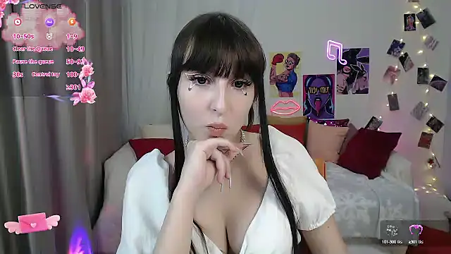 ElsaNeal online show from 01-28-25, 06:07