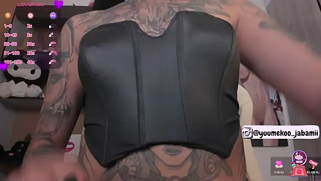 Snapshot of Sweet-bunny1 chatting on 12-31-24, 07:40 Sweet-bunny1 online show from 12-31-24, 07:40