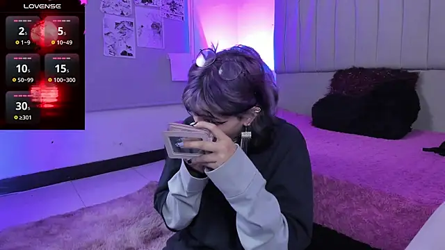 SukiFuyu  online show from 01-09-25, 12:30