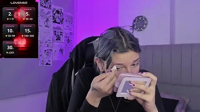 SukiFuyu  online show from 03-14-25, 12:18