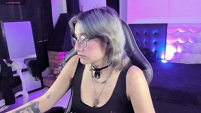 SukiFuyu  online show from 03-16-25, 03:17