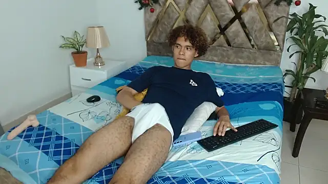 nickolas moon online show from 12-16-24, 01:21