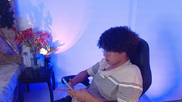 nickolas moon online show from 01-03-25, 02:54