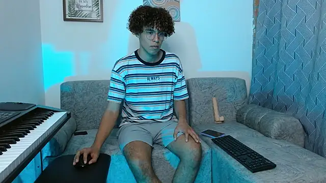 nickolas moon online show from 01-13-25, 08:48