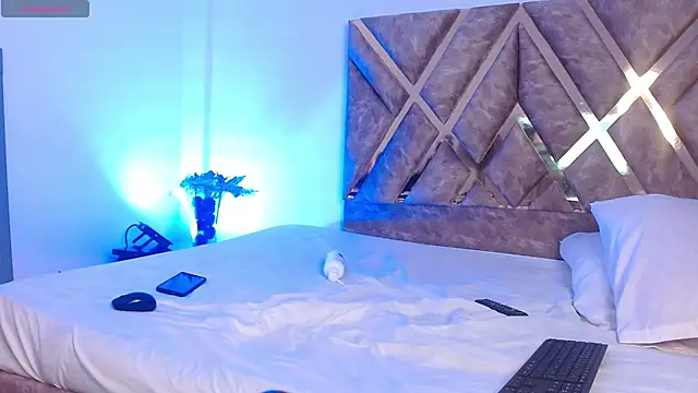 nickolas moon online show from 03-01-25, 10:53