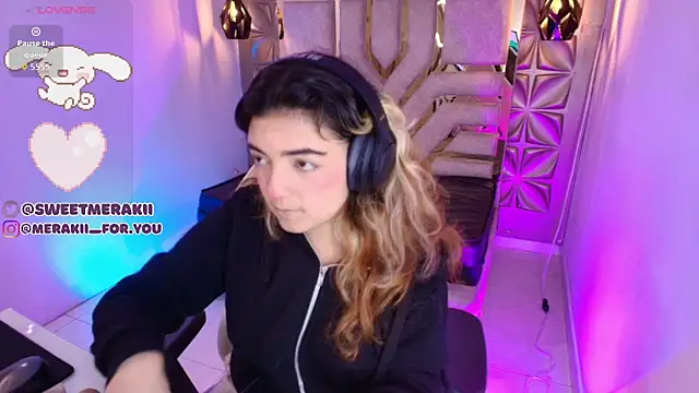 meraki fraise online show from 12-16-25, 03:44