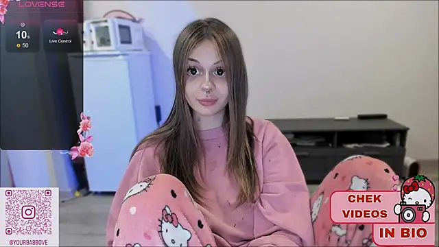 Snapshot of shy_melony chatting on 03-07-25, 04:11 shy melony online show from 03-07-25, 04:11