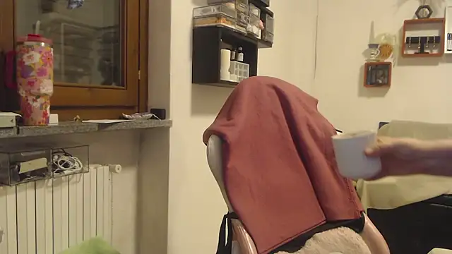 Snapshot of valerysexy chatting on 09-28-25, 09:53 valerysexy online show from 09-28-25, 09:53