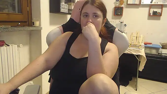 Snapshot of valerysexy chatting on 10-14-25, 09:04 valerysexy online show from 10-14-25, 09:04