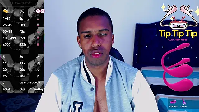 Snapshot of mrjhon26 chatting on 03-10-25, 02:28 mrjhon26 online show from 03-10-25, 02:28