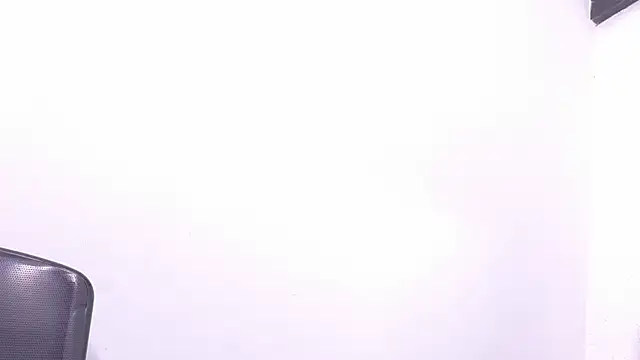 Skinny hottie18 online show from 12-21-24, 04:25