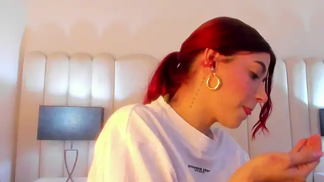 AnnyCherry  online show from 12-17-24, 11:49