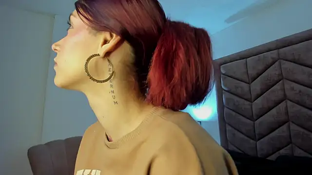 AnnyCherry  online show from 03-10-25, 04:46