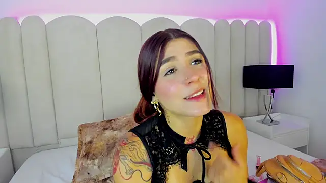 AnnyCherry  online show from 01-06-26, 08:01