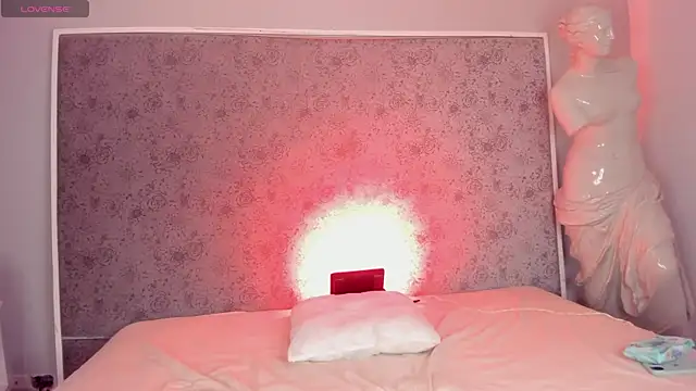 Ari sunshine  online show from 09-23-25, 04:59