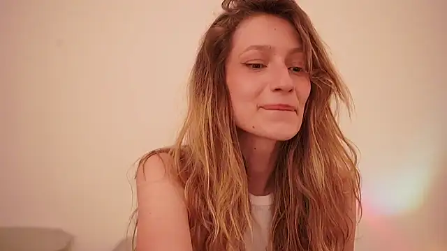 Stephany talks online show from 09-16-25, 02:34