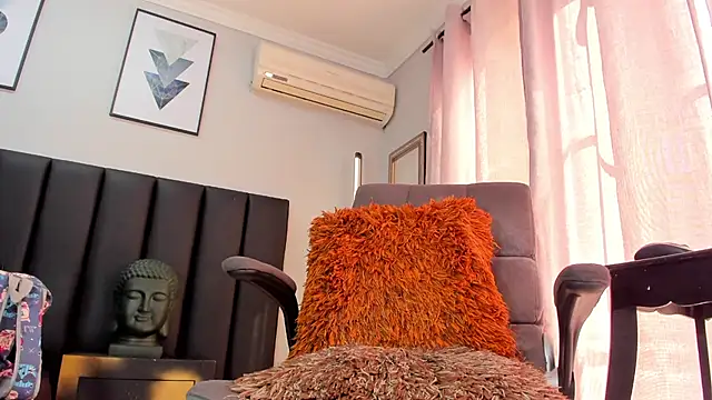 Snapshot of sexual_diamond chatting on 12-10-24, 02:17 sexual diamond online show from 12-10-24, 02:17