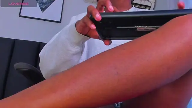 Snapshot of sexual_diamond chatting on 09-28-25, 12:32 sexual diamond online show from 09-28-25, 12:32