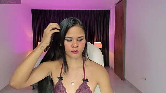 Snapshot of anniie_smith chatting on 02-04-25, 11:16 anniie smith online show from 02-04-25, 11:16