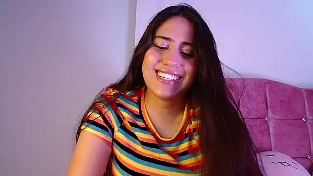 Snapshot of Paris-love chatting on 12-09-24, 05:07 Paris-love online show from 12-09-24, 05:07