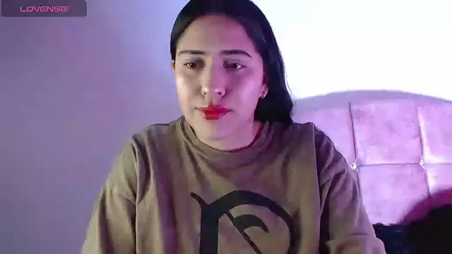 Snapshot of Paris-love chatting on 01-02-25, 06:07 Paris-love online show from 01-02-25, 06:07