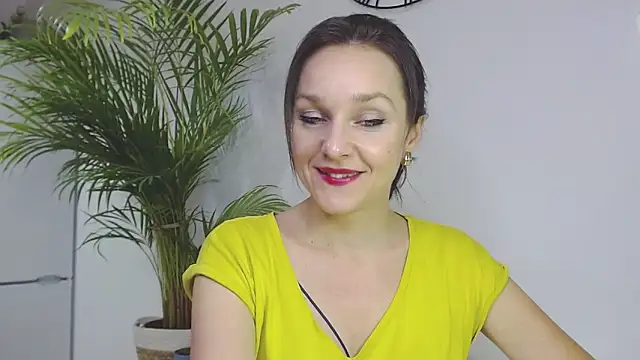 Snapshot of AliciaDesire chatting on 12-11-24, 04:09 AliciaDesire online show from 12-11-24, 04:09