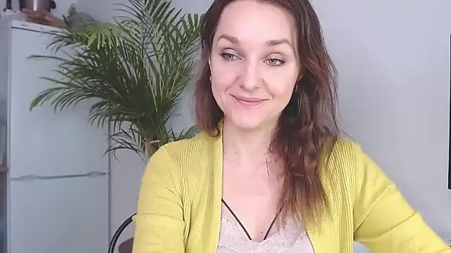 Snapshot of AliciaDesire chatting on 01-27-25, 11:00 AliciaDesire online show from 01-27-25, 11:00