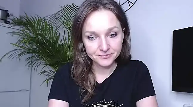 Snapshot of AliciaDesire chatting on 02-18-25, 03:54 AliciaDesire online show from 02-18-25, 03:54