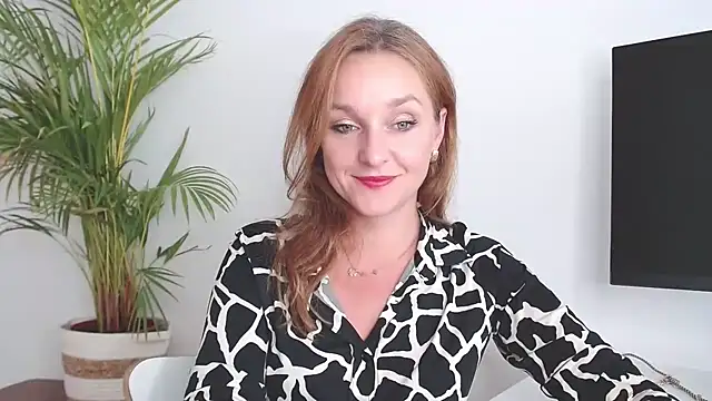 Snapshot of AliciaDesire chatting on 10-23-25, 12:59 AliciaDesire online show from 10-23-25, 12:59