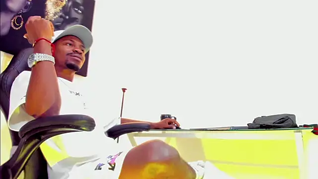 Thomas shelbys online show from 02-23-25, 03:24