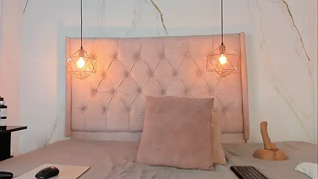 zamira 44 online show from 04-07-26, 02:17