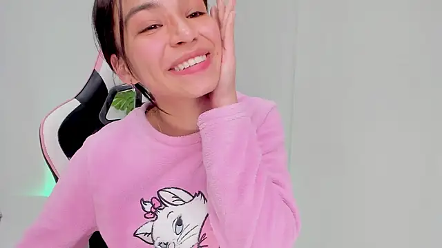 Adriennesexxx online show from 02-05-25, 01:54