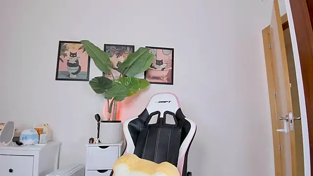 Adriennesexxx online show from 02-08-26, 09:07