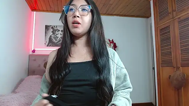 tifanny-squirt online show from 10-12-25, 01:04