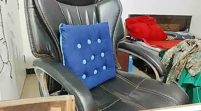 Snapshot of Anjali_cute-Pondati chatting on 02-12-25, 08:16 Anjali cute-Pondati online show from 02-12-25, 08:16