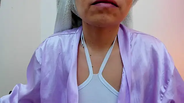 Sofia Walke1 online show from 10-18-25, 12:02