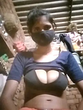 Snapshot of Ritu-0143 chatting on 05-21-26, 10:50 Ritu-0143 online show from 05-21-26, 10:50