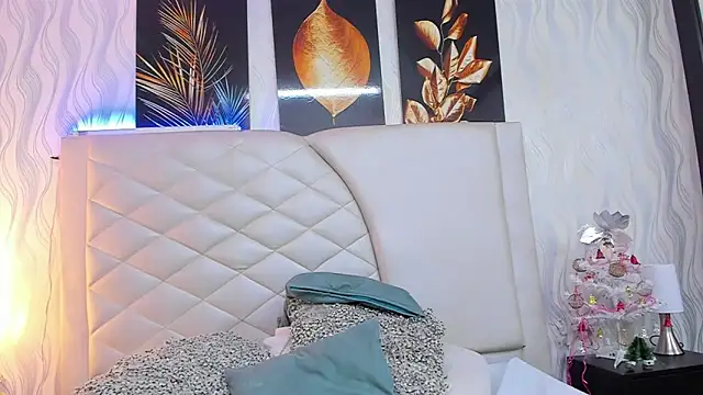 Snapshot of Amberr_Greyy chatting on 12-11-24, 05:48 Amberr Greyy online show from 12-11-24, 05:48