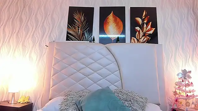 Snapshot of Amberr_Greyy chatting on 12-13-24, 07:21 Amberr Greyy online show from 12-13-24, 07:21