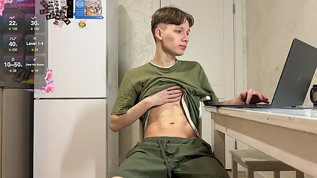 gay boyss online show from 03-10-25, 05:07