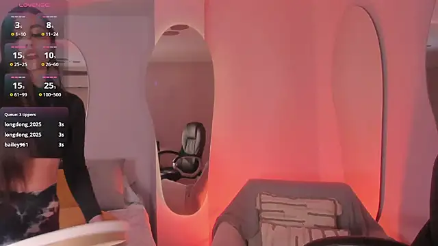 Snapshot of DolcieElliot chatting on 02-19-25, 06:10 DolcieElliot online show from 02-19-25, 06:10