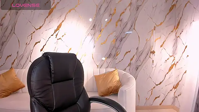 Snapshot of DolcieElliot chatting on 03-09-25, 12:31 DolcieElliot online show from 03-09-25, 12:31