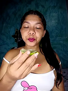DIORA Latina online show from 07-25-26, 03:48