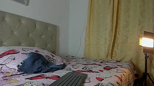 Vahiolet smith online show from 09-10-25, 03:17