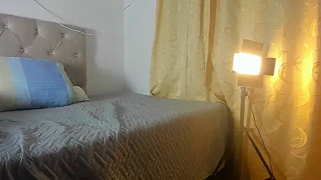 Vahiolet smith online show from 09-11-25, 03:28