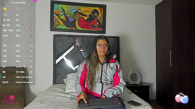 Vahiolet smith online show from 10-26-25, 03:34