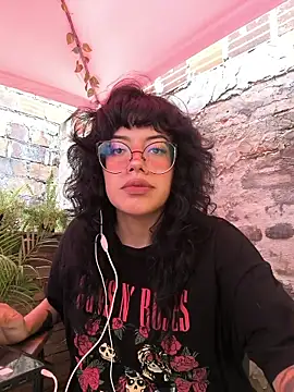 Snapshot of Fun_Everywhere chatting on 03-03-26, 04:02 Fun Everywhere online show from 03-03-26, 04:02